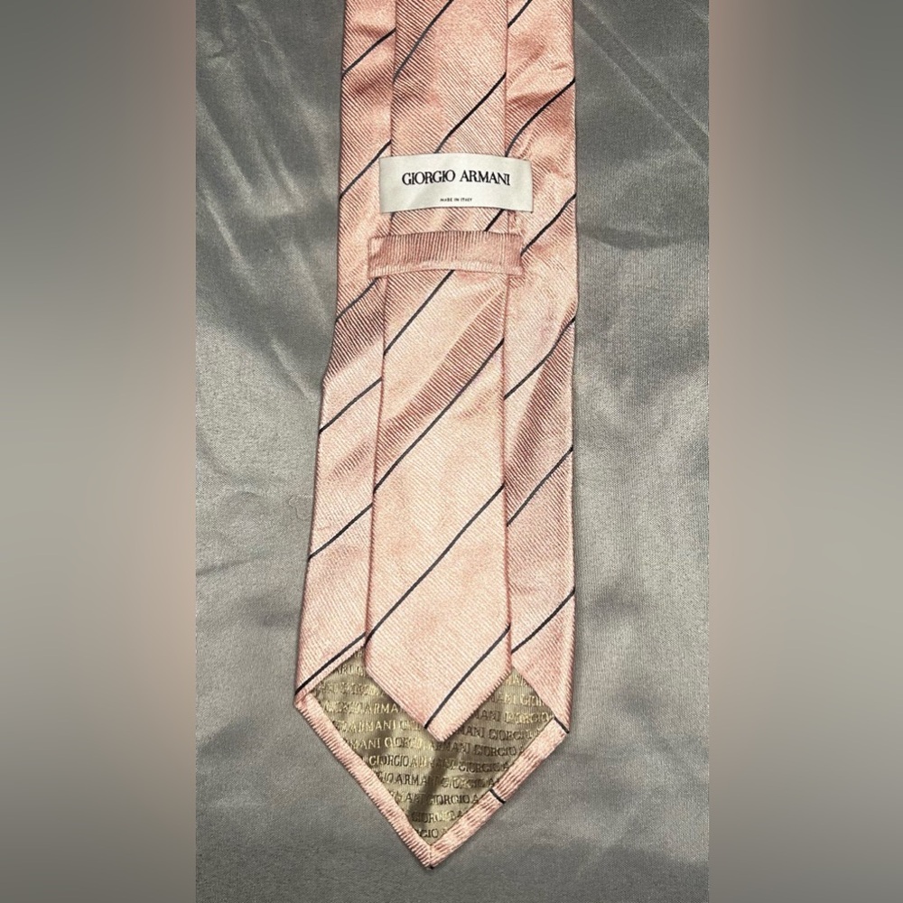 Men’s Giorgio Armani Pink Black Striped Silk Italy Designer Tie - Picture 3 of 4